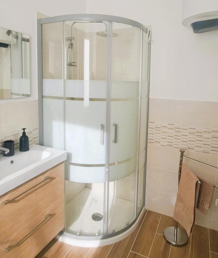 La Petite Maison Daire Agrate Brianza Dış mekan fotoğraf